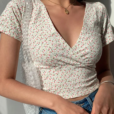 Summer French retro floral V-neck short-sleeved T-shirt Slim slimming wild high waist T-shirt women's top